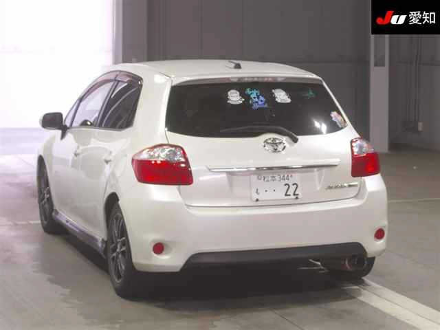 TOYOTA AURIS 2010