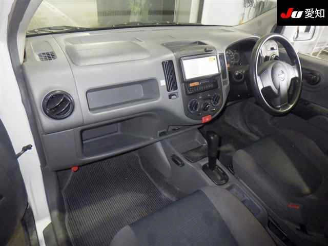 NISSAN AD 2013