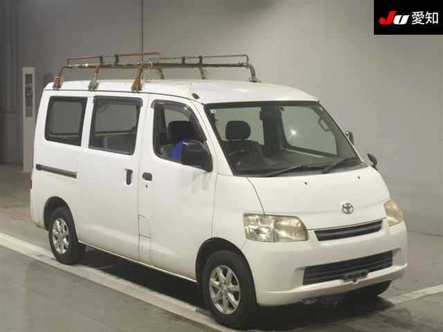 TOYOTA LITE ACE VAN 2011