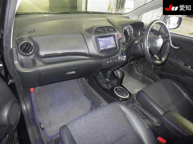 HONDA FIT SHUTTLE 2014