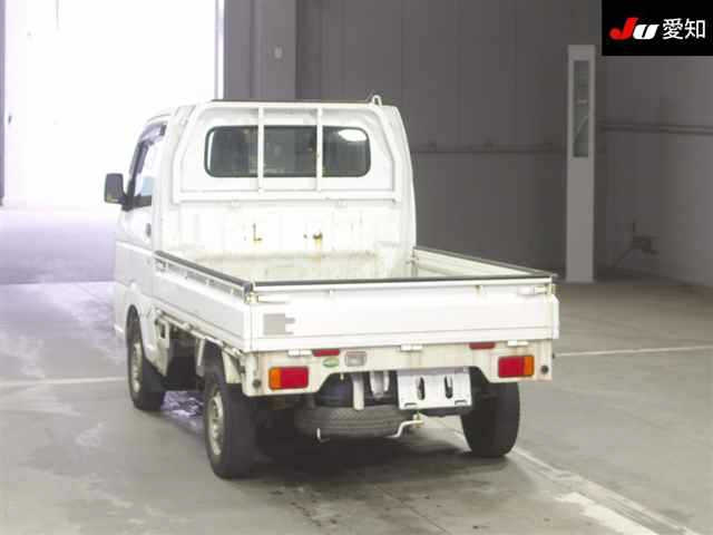 NISSAN CLIPPER TRUCK 2015