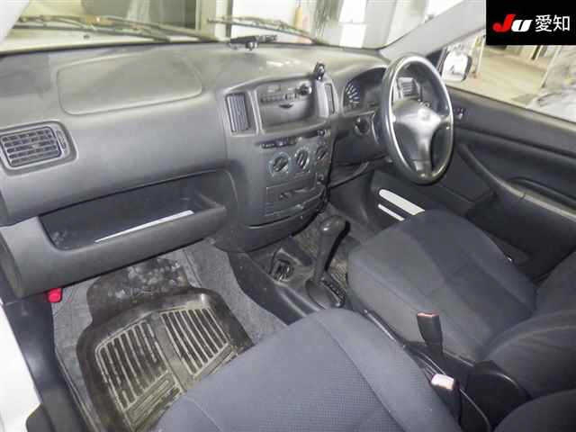 TOYOTA PROBOX 2010