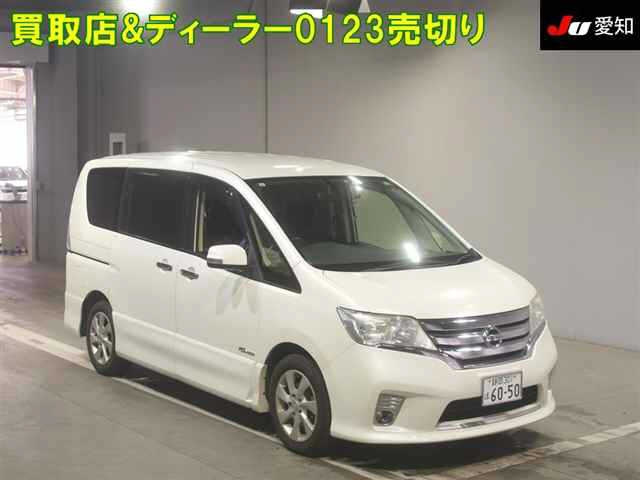NISSAN SERENA 2013
