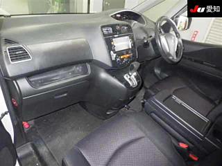 NISSAN SERENA 2013