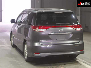 TOYOTA ESTIMA 2010