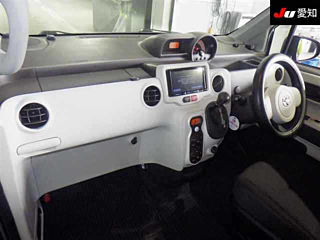 TOYOTA SPADE 2012