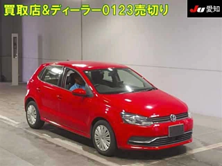 VOLKSWAGEN POLO 2016