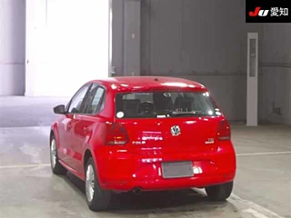 VOLKSWAGEN POLO 2016