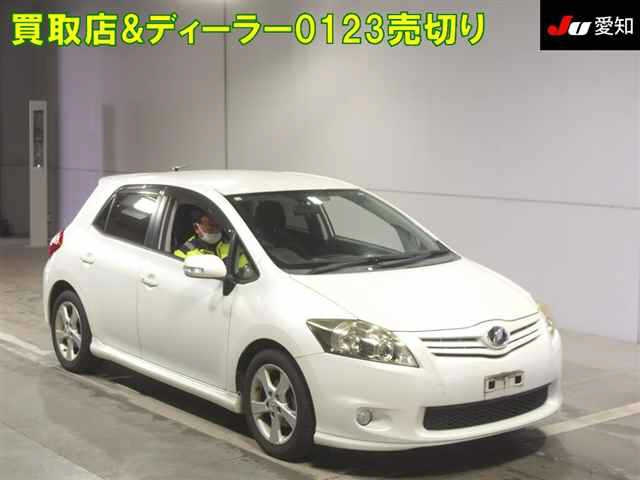 TOYOTA AURIS 2010
