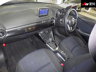 MAZDA DEMIO 2015