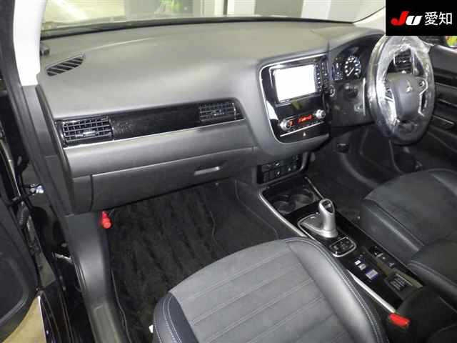 MITSUBISHI OUTLANDER PHEV 2019