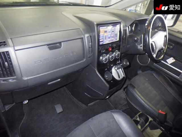 MITSUBISHI DELICA D5 2020