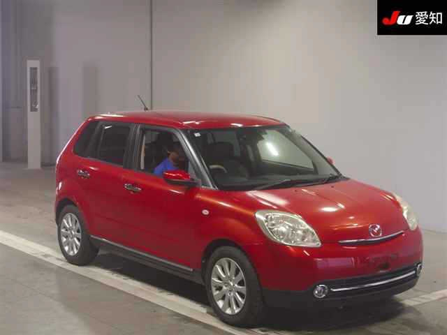 MAZDA VERISA 2010