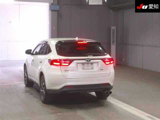 TOYOTA HARRIER 2017