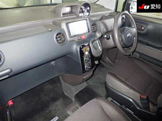 TOYOTA SPADE 2012