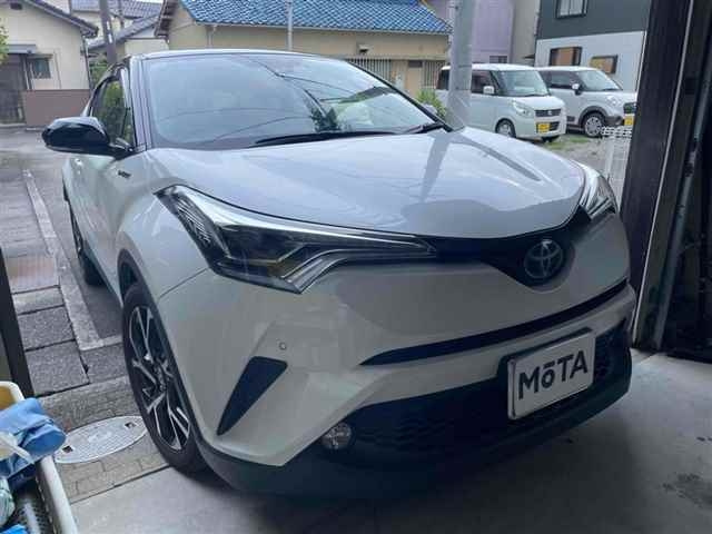 TOYOTA C-HR 2017