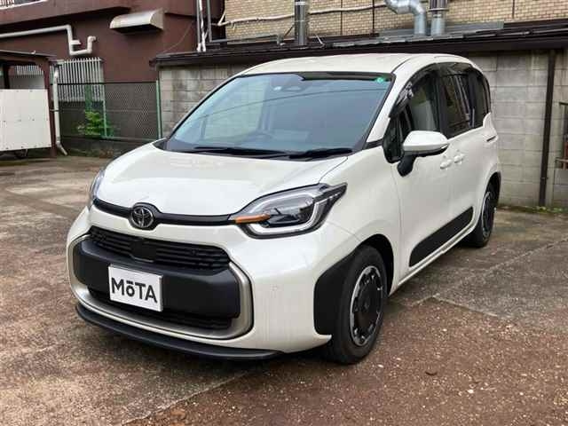 TOYOTA SIENTA 2022