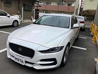 Заказать JAGUAR XE