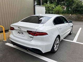 Заказать JAGUAR XE