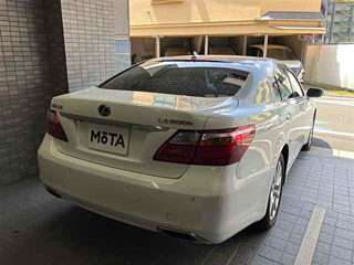 Заказать LEXUS LS