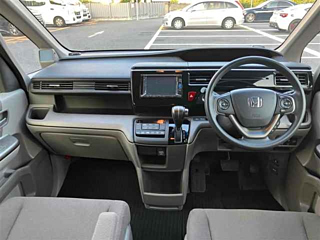 HONDA STEP WAGON 2016