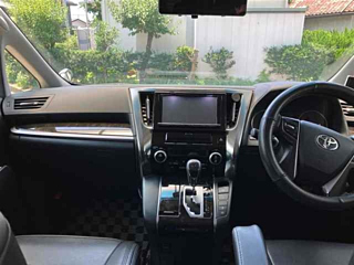 TOYOTA ALPHARD 2015