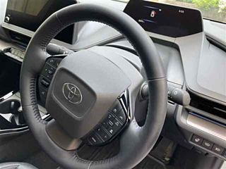 TOYOTA PRIUS 2023