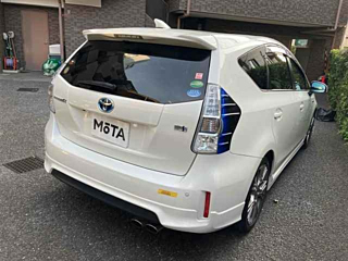 TOYOTA PRIUS ALPHA 2013