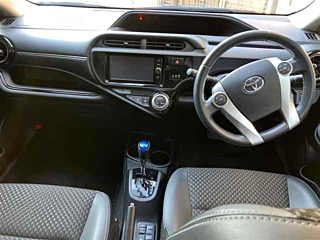 TOYOTA AQUA 2017