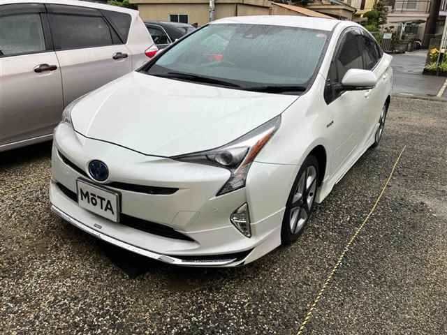 TOYOTA PRIUS 2016