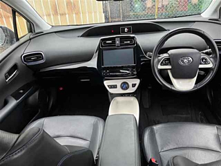 TOYOTA PRIUS 2016