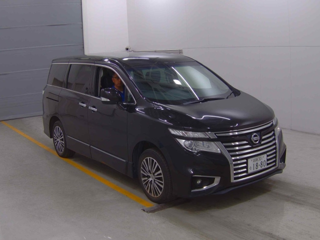 NISSAN ELGRAND 2017