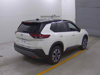 NISSAN X-TRAIL 2024
