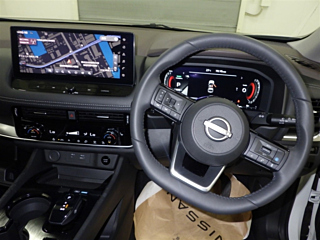 NISSAN X-TRAIL 2024