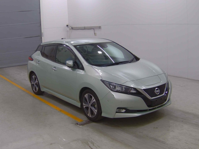 NISSAN LEAF 2017