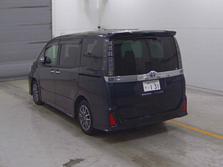 TOYOTA VOXY 2015