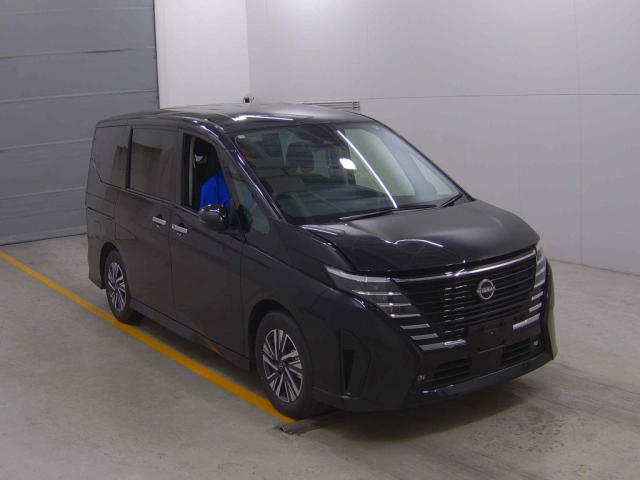NISSAN SERENA 2023