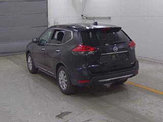 NISSAN X-TRAIL 2018