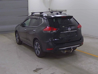 NISSAN X-TRAIL 2018