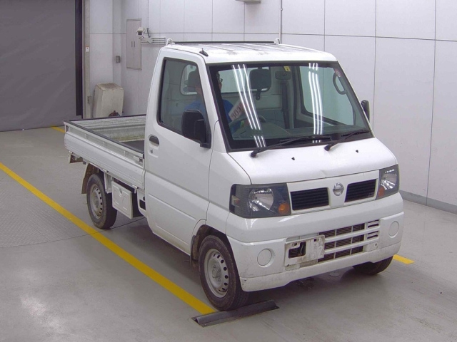 NISSAN CLIPPER TRUCK 2009