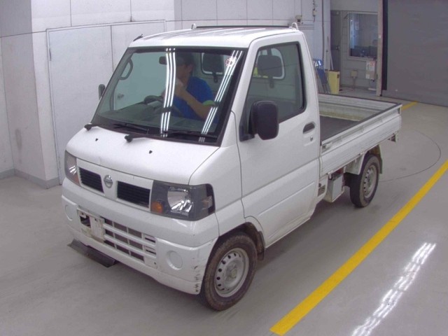 NISSAN CLIPPER TRUCK 2009
