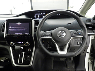 NISSAN SERENA 2017