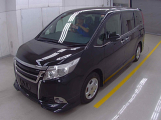 TOYOTA ESQUIRE 2015