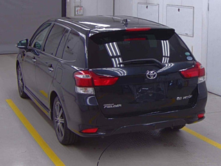 TOYOTA COROLLA FIELDER 2016