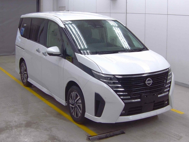 NISSAN SERENA 2023
