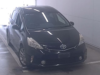 TOYOTA PRIUS ALPHA 2012