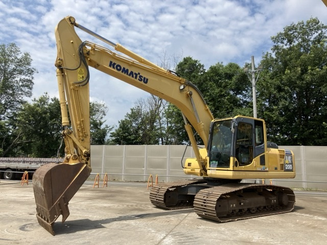 KOMATSU PC200-8N1 2011