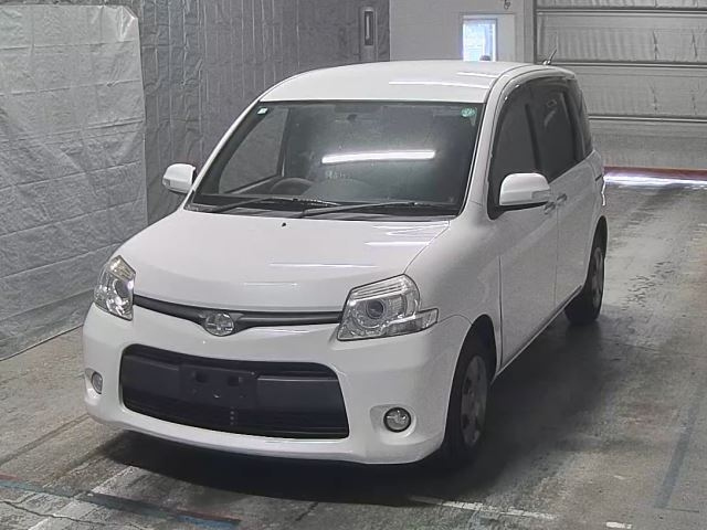 TOYOTA SIENTA 2014