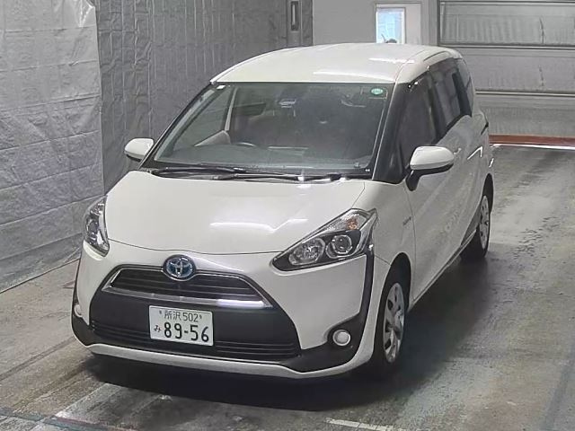 TOYOTA SIENTA 2017