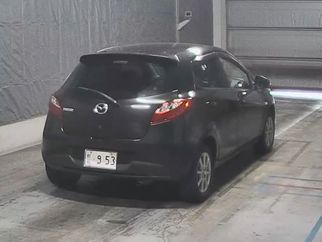 MAZDA DEMIO 2011